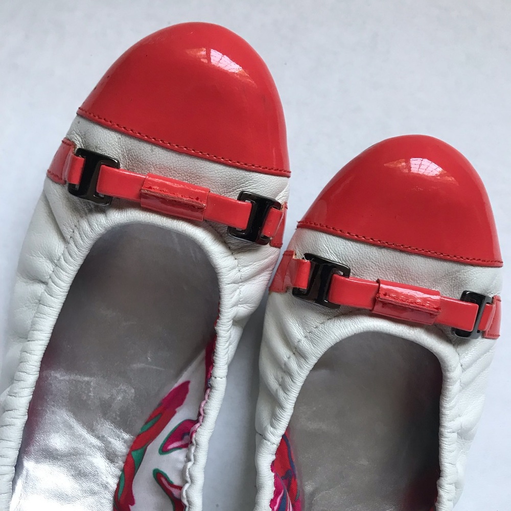 Tahari Flats